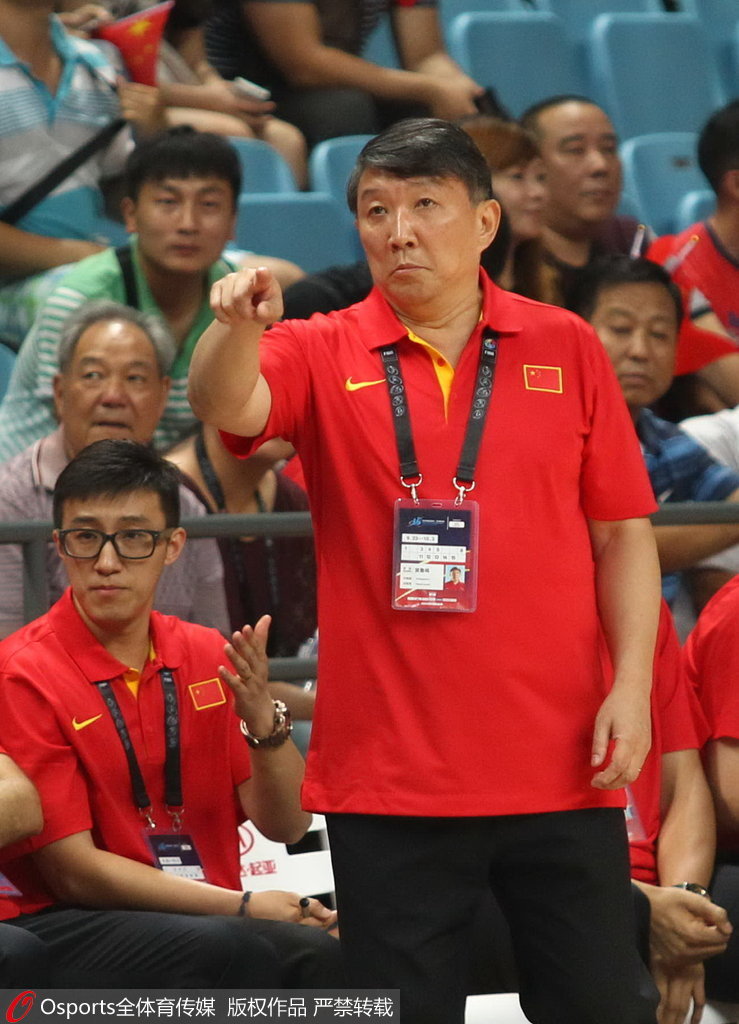 英雄联盟赔率-关于浙江队训练开放日；转会期队长鼓劲引欢呼；NBA季后赛在即；资深球员宣示担当的信息